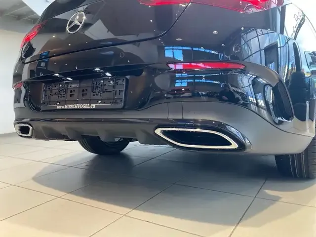 Mercedes-Benz CLA 220