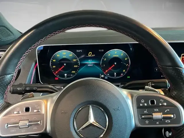 Mercedes-Benz GLB 250