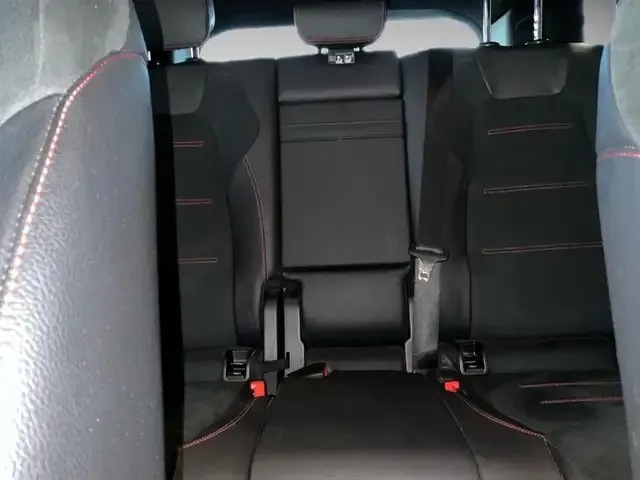 Mercedes-Benz GLB 250