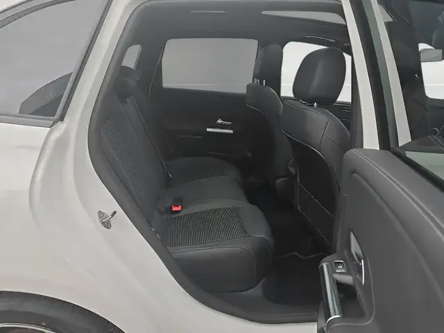Mercedes-Benz B 220