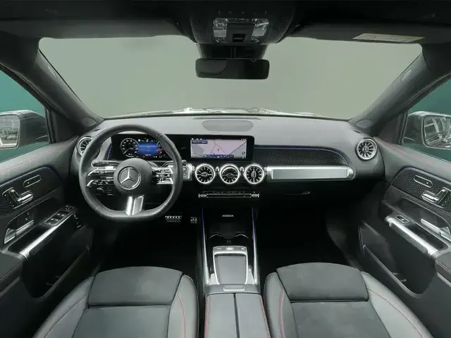 Mercedes-Benz GLB 220