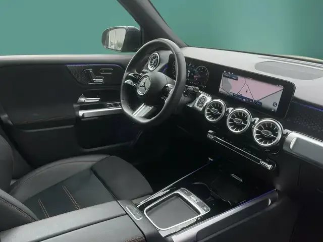 Mercedes-Benz GLB 220