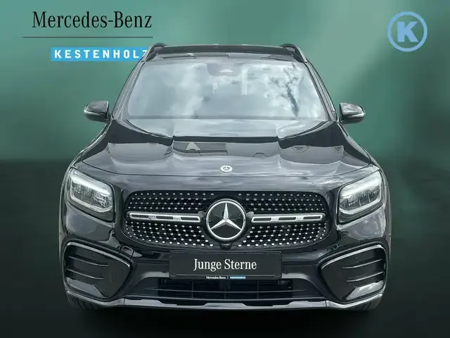 Mercedes-Benz GLB 220