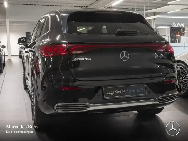 Mercedes-Benz EQE 43