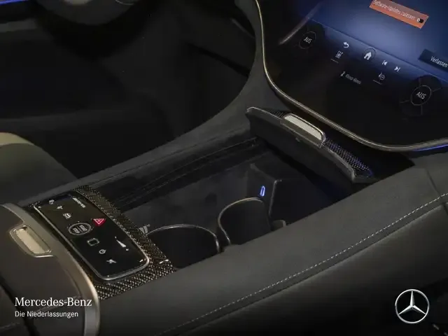 Mercedes-Benz EQE 43