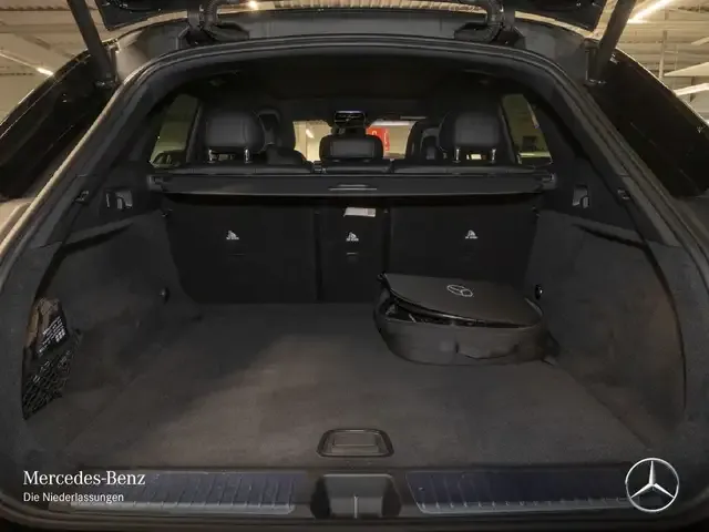 Mercedes-Benz EQE 43