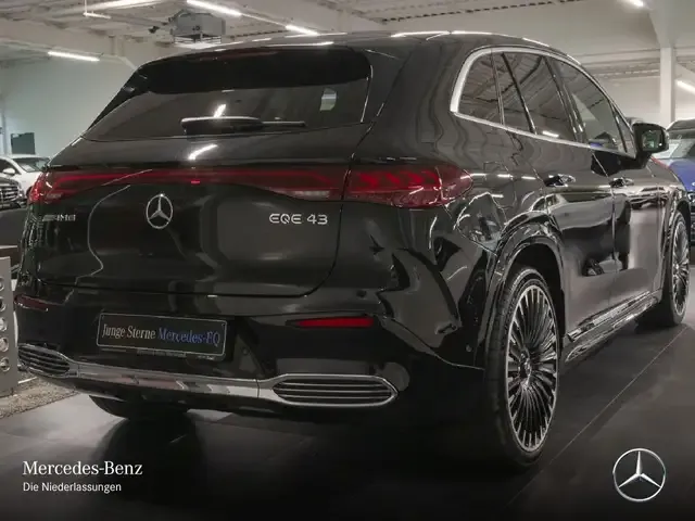 Mercedes-Benz EQE 43