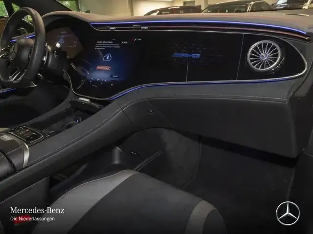 Mercedes-Benz EQE 43