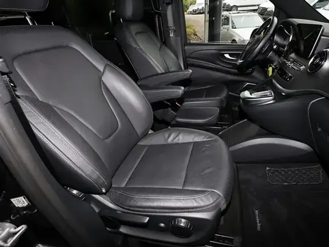 Mercedes-Benz V 250