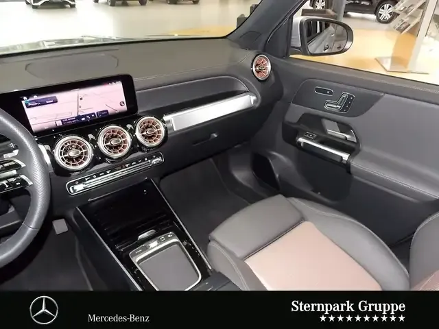 Mercedes-Benz EQB 350