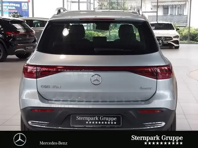 Mercedes-Benz EQB 350