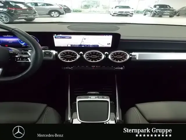 Mercedes-Benz EQB 350