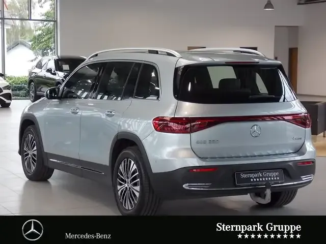 Mercedes-Benz EQB 350