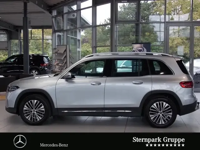 Mercedes-Benz EQB 350