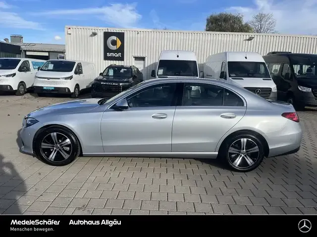 Mercedes-Benz C 180