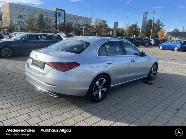 Mercedes-Benz C 180