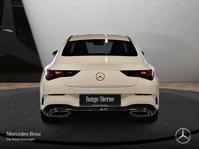 Mercedes-Benz CLA 180