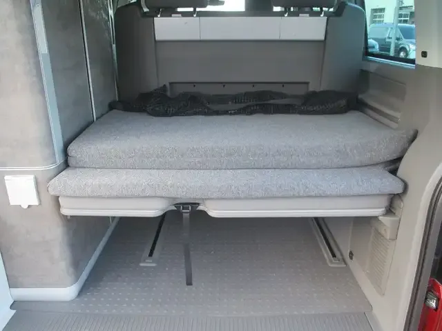 Volkswagen T6.1 California