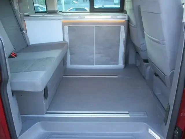 Volkswagen T6.1 California