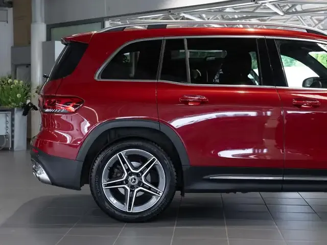 Mercedes-Benz GLB 200