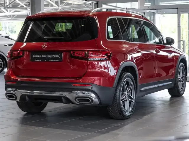 Mercedes-Benz GLB 200
