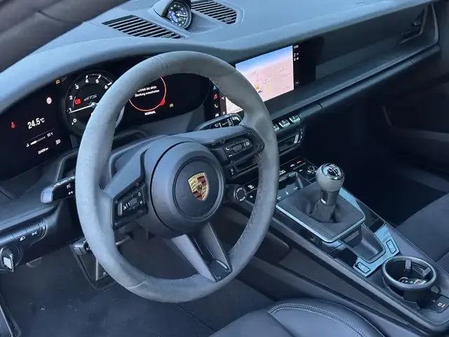 Porsche 992
