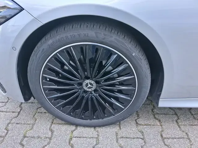 Mercedes-Benz CLE 200