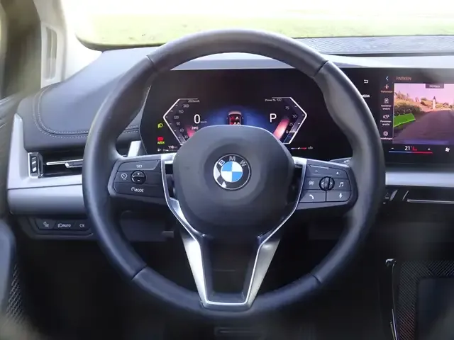BMW 216
