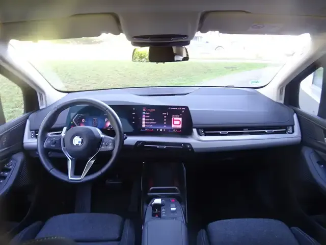 BMW 216