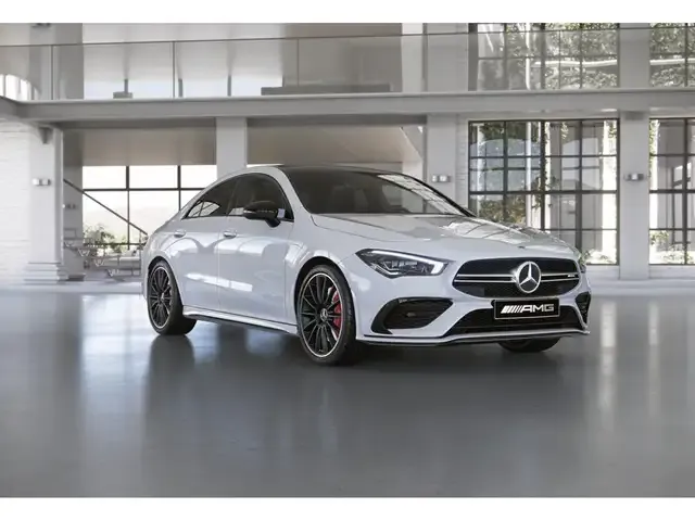 Mercedes-Benz CLA 35 AMG