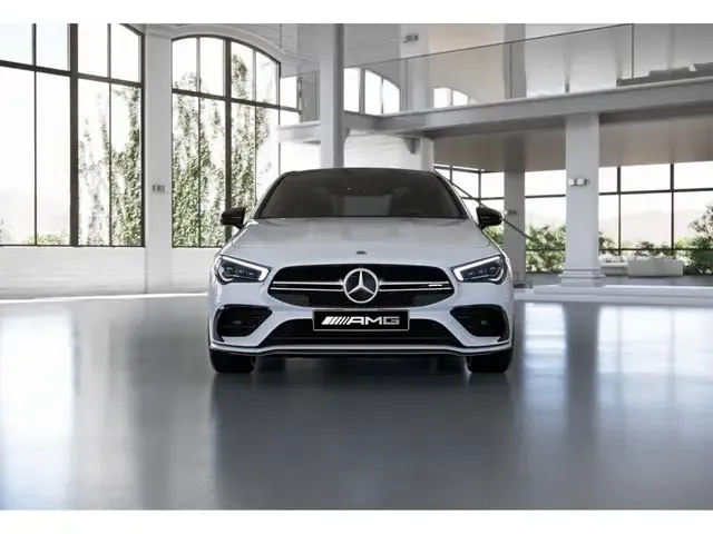 Mercedes-Benz CLA 35 AMG