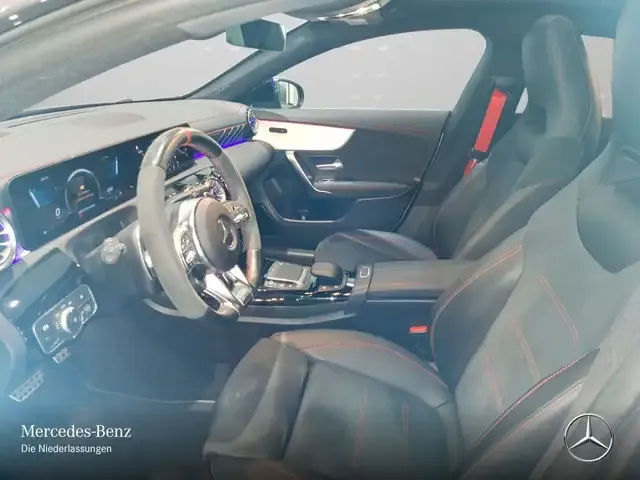 Mercedes-Benz CLA 45 AMG