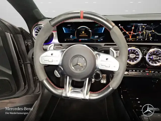 Mercedes-Benz CLA 45 AMG
