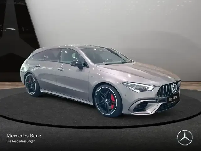 Mercedes-Benz CLA 45 AMG
