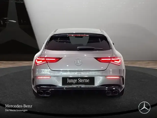 Mercedes-Benz CLA 45 AMG