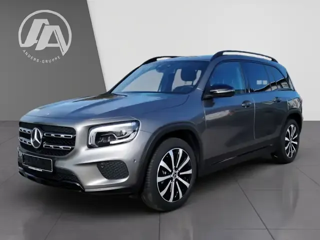 Mercedes-Benz GLB 200