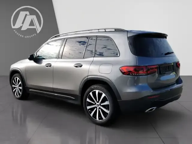 Mercedes-Benz GLB 200