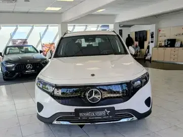 Mercedes-Benz EQB 300