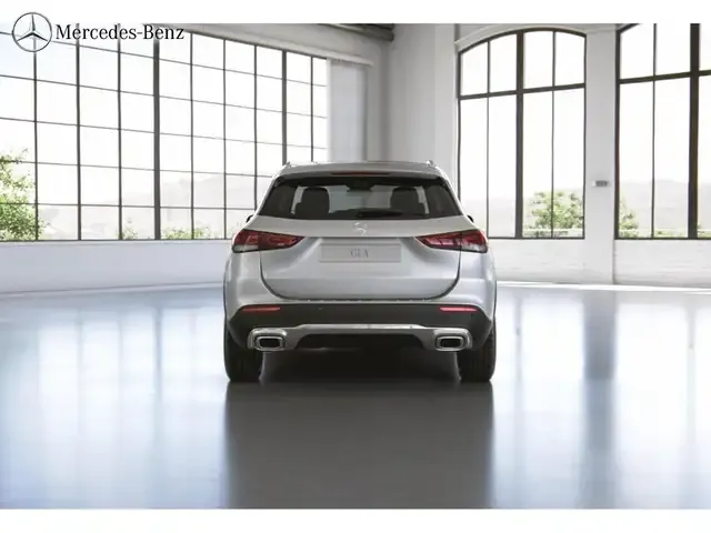 Mercedes-Benz GLA 180