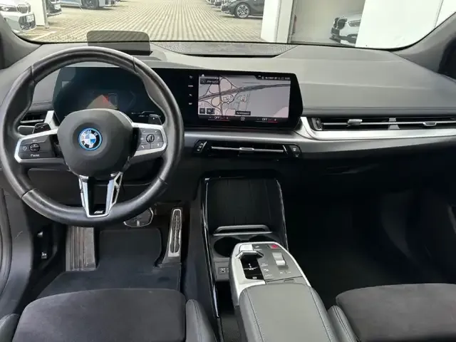 BMW 225
