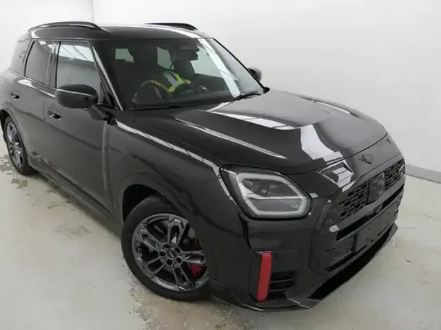 MINI John Cooper Works Countryman