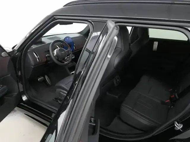 MINI John Cooper Works Countryman