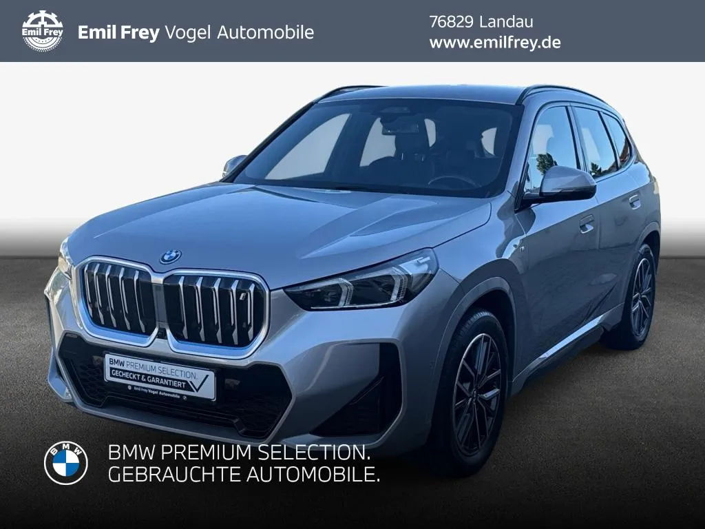 BMW iX1