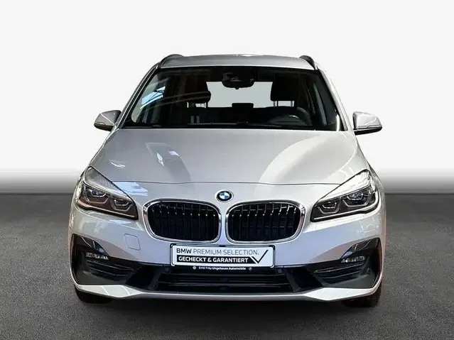 BMW 220