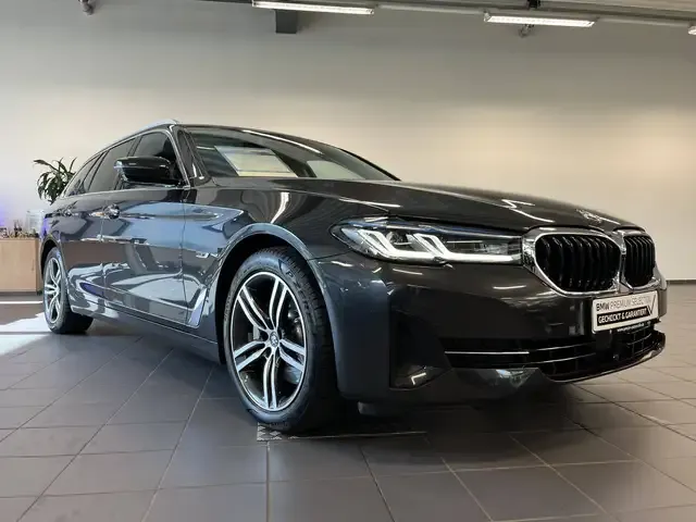 BMW 530