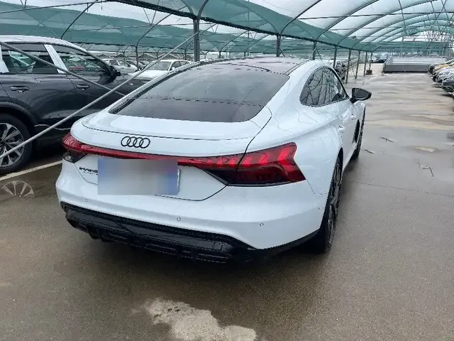 Audi e-tron GT