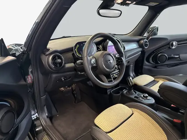 MINI Cooper SE