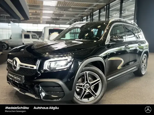 Mercedes-Benz GLB 180
