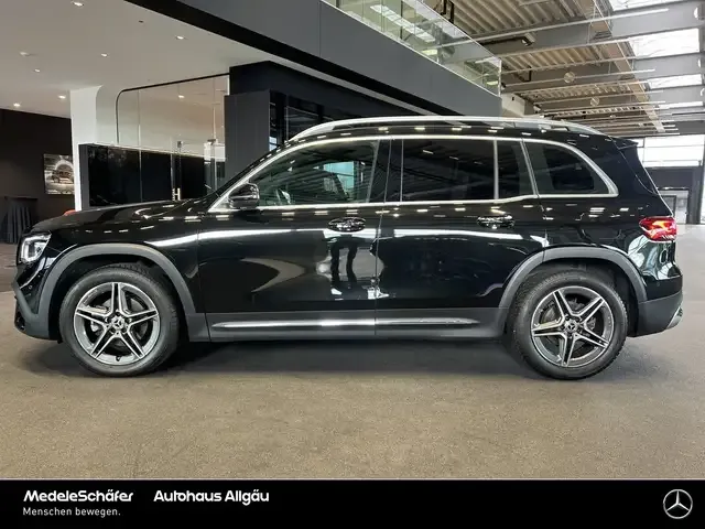 Mercedes-Benz GLB 180