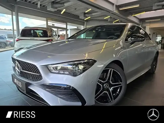 Mercedes-Benz CLA 220